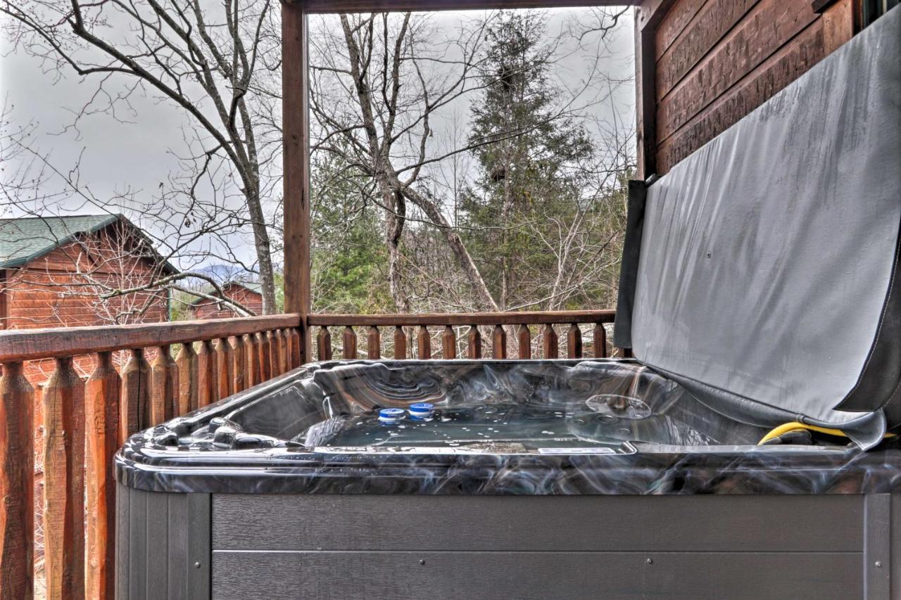 Cabin With Pool Access About 3 Mi To Downtown Gatlinburg Ngoại thất bức ảnh