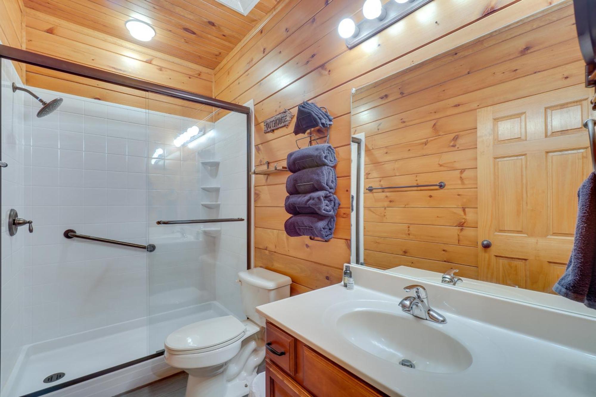 Cabin With Pool Access About 3 Mi To Downtown Gatlinburg Ngoại thất bức ảnh