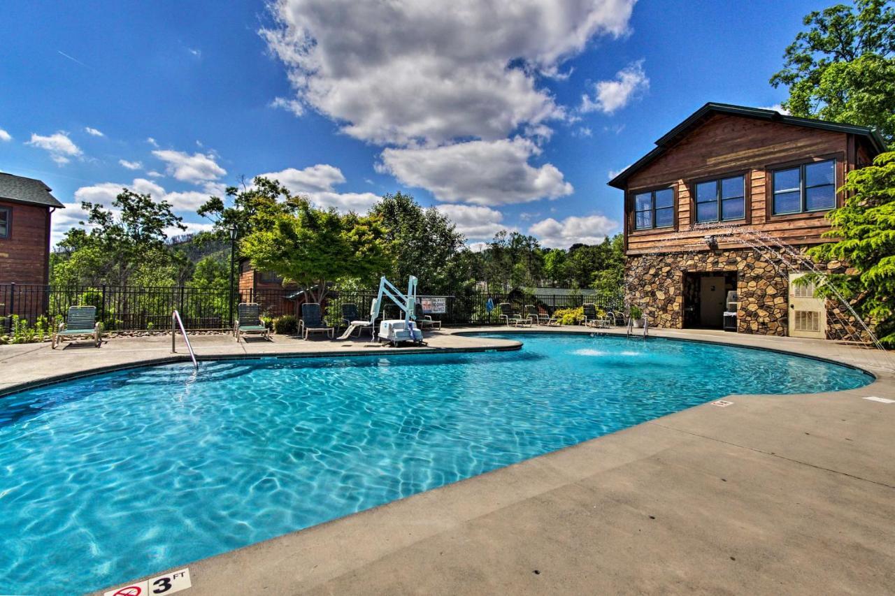 Cabin With Pool Access About 3 Mi To Downtown Gatlinburg Ngoại thất bức ảnh